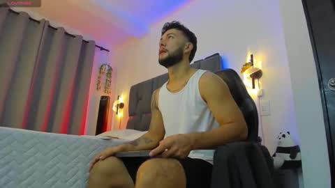 NOAH online show from January 18, 2:10 pm