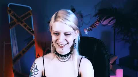 Snapshot of noah_elmer chatting on October 27, 5:17 pm REAL name LiaDM are always open online show from October 27, 5:17 pm