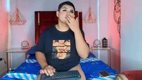 noah_garciia online show from April 23, 10:12 pm