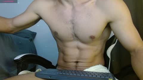Snapshot of noah_jhonsonn chatting on December 8, 7:22 pm Noah online show from December 8, 7:22 pm