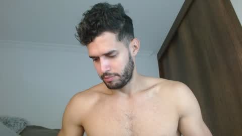 Snapshot of noah_jhonsonn chatting on January 14, 11:31 am Noah online show from January 14, 11:31 am