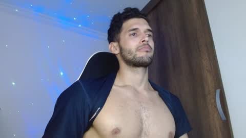 Snapshot of noah_jhonsonn chatting on January 20, 6:53 pm Noah online show from January 20, 6:53 pm