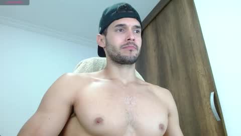 Snapshot of noah_jhonsonn chatting on March 11, 2:29 pm Noah online show from March 11, 2:29 pm
