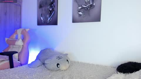 Snapshot of noah_lambert chatting on February 3, 4:04 am Noah online show from February 3, 4:04 am