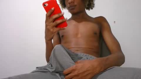 Noah Millers online show from September 27, 7:19 pm