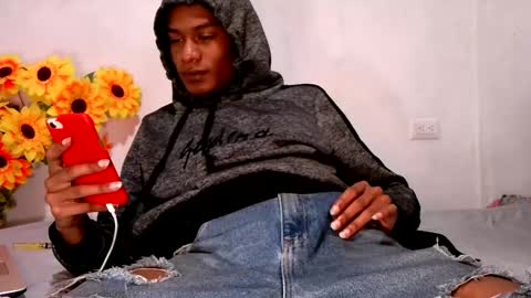 Noah Millers online show from October 25, 12:23 pm