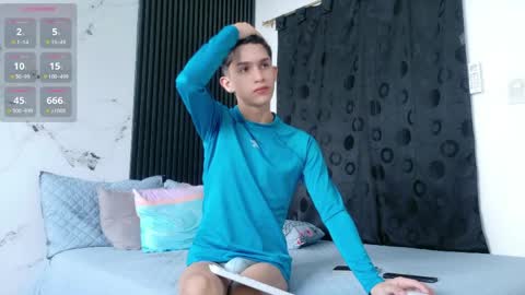 noah tyler  online show from April 2, 6:16 pm