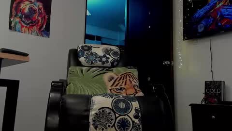 LIAM- noah online show from January 12, 3:03 pm