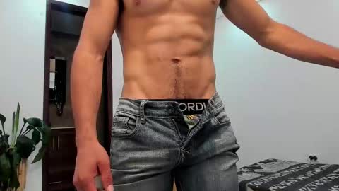 LIAM- noah online show from November 6, 1:12 pm