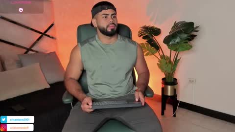 Snapshot of noahcrux chatting on September 10, 11:54 am Noah online show from September 10, 11:54 am