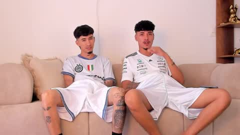 noahdaviss online show from April 2, 9:34 pm