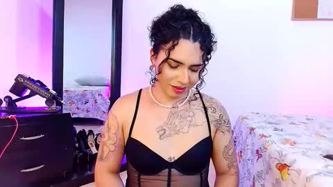 noahmonroe_11 online show from November 14, 9:24 pm