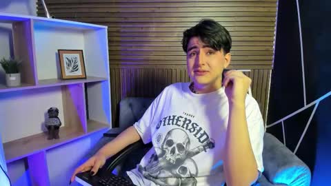 Snapshot of noahwolff_1 chatting on February 26, 6:01 am Noah Wolf online show from February 26, 6:01 am