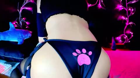 Snapshot of noahxtar chatting on November 9, 2:54 am Noah Xtar online show from November 9, 2:54 am