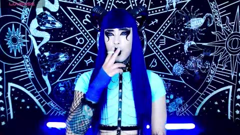 Snapshot of noamy_666 chatting on September 11, 1:17 am caroline online show from September 11, 1:17 am