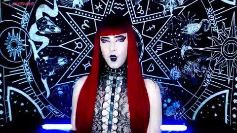 Snapshot of noamy_666 chatting on October 25, 1:35 am caroline online show from October 25, 1:35 am