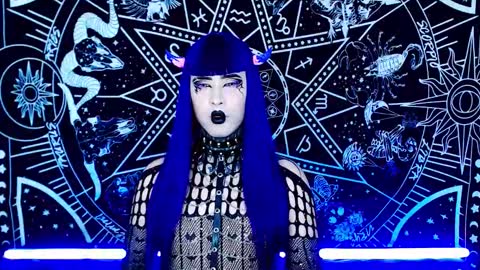 Snapshot of noamy_666 chatting on November 22, 1:15 am caroline online show from November 22, 1:15 am