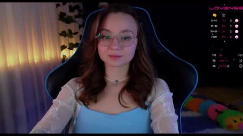 Snapshot of nochnoye_soltse chatting on December 19, 8:34 pm Sun or Luna online show from December 19, 8:34 pm