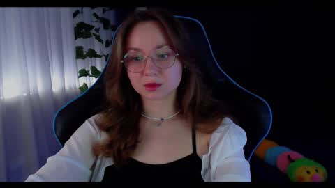 Snapshot of nochnoye_soltse chatting on February 19, 7:48 pm Sun or Luna online show from February 19, 7:48 pm