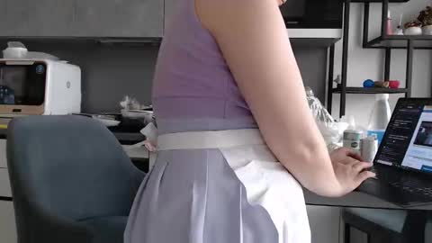 nodarell online show from January 9, 9:45 am