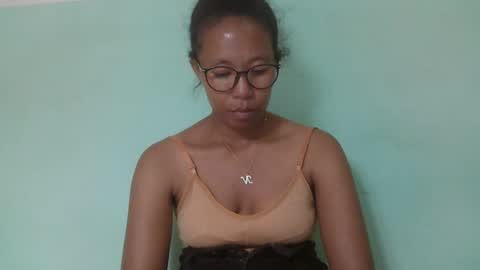 noellah online show from March 3, 3:53 pm