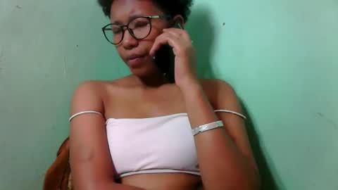 noellah online show from October 14, 7:09 am