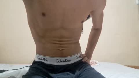 Snapshot of nofacebaby_ chatting on November 3, 4:30 pm nofacebaby_ online show from November 3, 4:30 pm