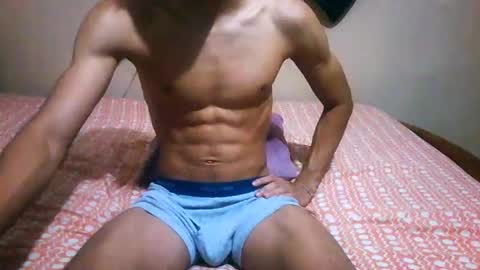 Snapshot of nofacebaby_ chatting on November 9, 3:10 pm nofacebaby_ online show from November 9, 3:10 pm