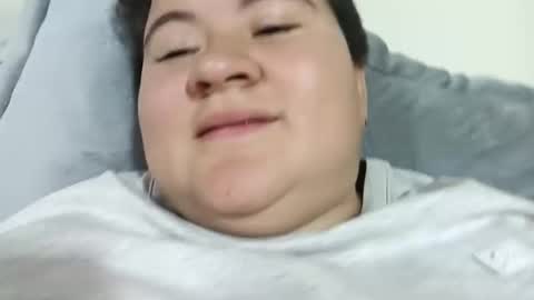 Snapshot of noha_whiite chatting on December 4, 10:51 pm Noha online show from December 4, 10:51 pm