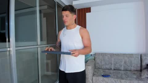 nohabennett7 online show from April 2, 4:43 am