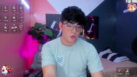 Nolan  online show from December 14, 6:20 pm