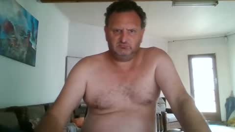 Snapshot of nollie244 chatting on February 22, 8:29 am Nollie online show from February 22, 8:29 am