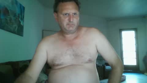 Snapshot of nollie244 chatting on March 7, 3:07 pm Nollie online show from March 7, 3:07 pm