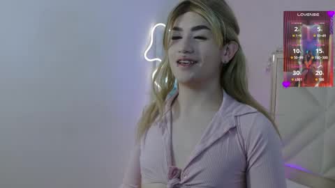 nooah_tay online show from April 13, 3:01 am