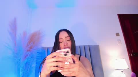 Snapshot of nora_dasilva chatting on January 16, 12:23 am Nora Da Silva online show from January 16, 12:23 am