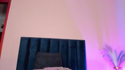 Snapshot of nora_dasilva chatting on October 22, 12:33 am Nora Da Silva online show from October 22, 12:33 am