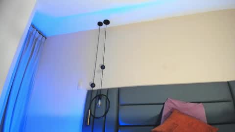 Snapshot of nora_dasilva chatting on November 8, 11:14 pm Nora Da Silva online show from November 8, 11:14 pm