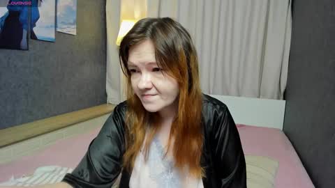 Nora online show from November 30, 11:03 am