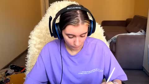 Elena online show from April 15, 7:15 am