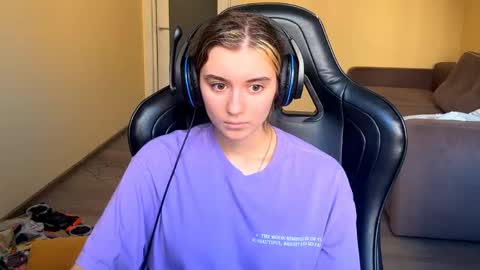 Elena online show from April 16, 6:03 am