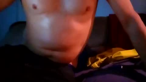 Snapshot of normalbo1982 chatting on February 18, 3:10 am Good boy online show from February 18, 3:10 am