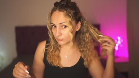 Tina online show from January 8, 2:25 am