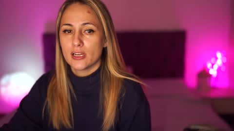 Tina online show from January 10, 8:48 pm