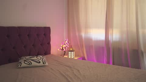 Tina online show from February 1, 2:24 pm