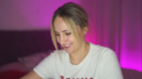 Tina online show from February 8, 5:18 am