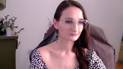 Snapshot of nova_mystic chatting on October 15, 12:05 pm nova_mystic online show from October 15, 12:05 pm