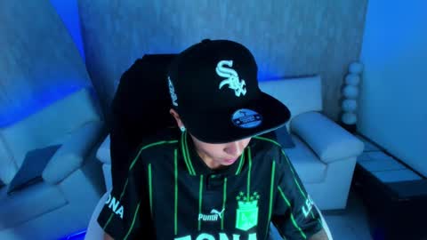 Snapshot of nova_sex1 chatting on September 18, 5:53 am nova online show from September 18, 5:53 am