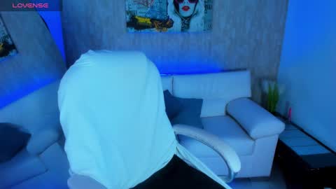 Snapshot of nova_sex1 chatting on October 18, 5:21 am nova online show from October 18, 5:21 am