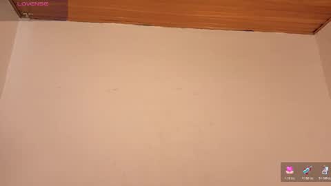 Snapshot of nova_swan chatting on December 17, 6:58 pm NOVA online show from December 17, 6:58 pm