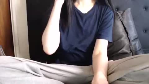 Snapshot of novafrey chatting on November 2, 8:55 pm Olivia online show from November 2, 8:55 pm